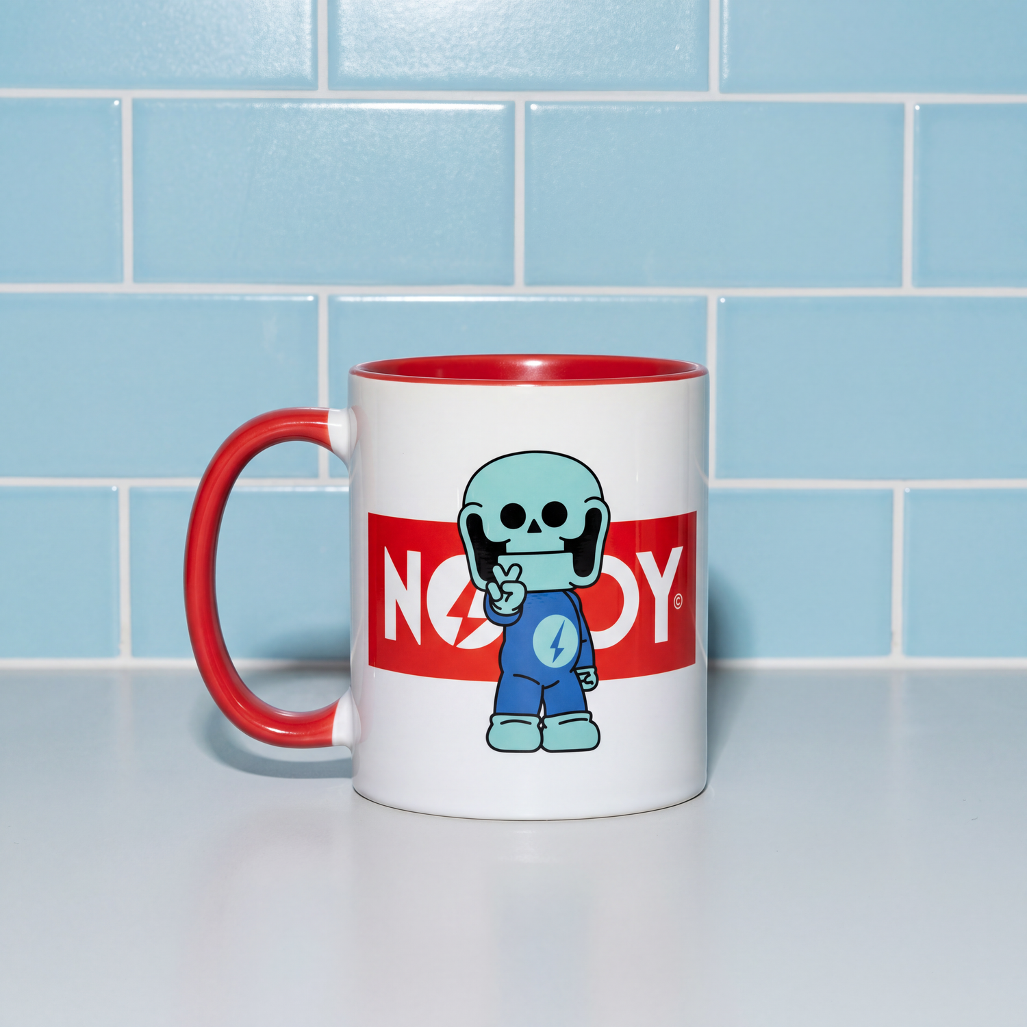 Logo NOTOY, art toys, fond abstrait coloré, marque de designer toys, jouets de collection originaux.